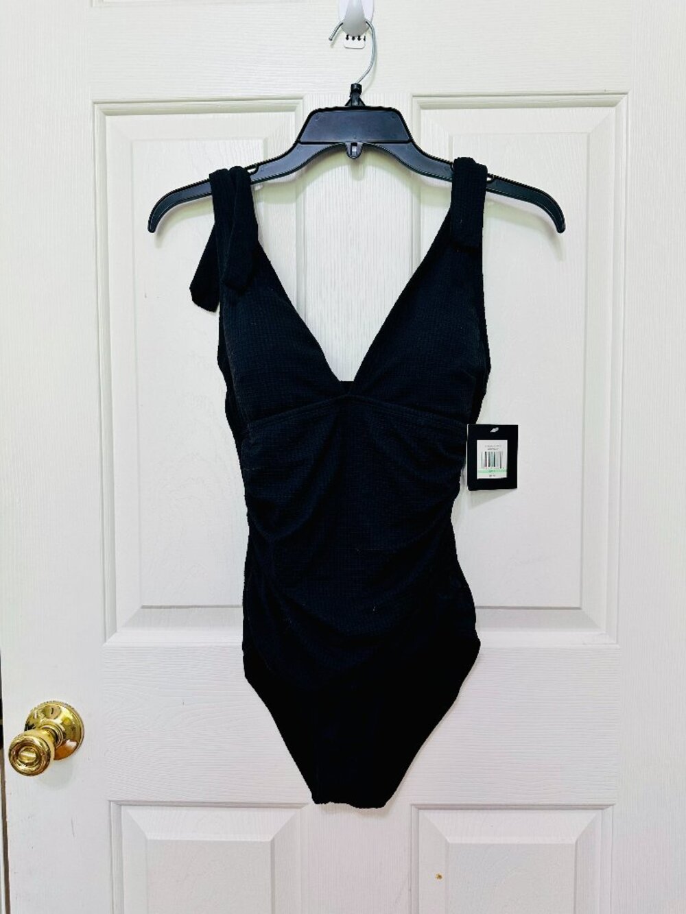 ELLEN TRACY BLACK RUCHED BODICE BOW SHOULDER WAFFLE V-NECK SWIMSUIT SIZE 8 $98